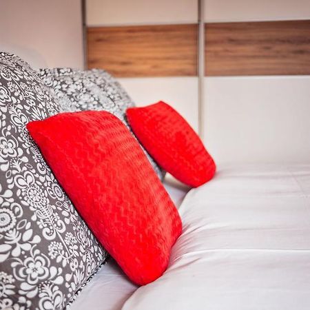 Apartamenty Design Centrum-Garbary Street Poznań Esterno foto